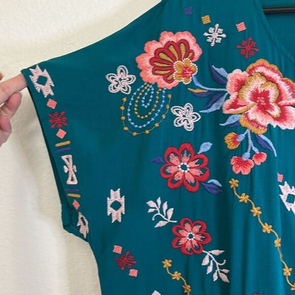 Savanna Jane Floral EMBROIDERED DOLMAN SLEEVE TOP Sz 1X - Picture 7 of 9